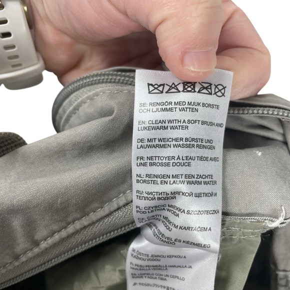 Fjallraven Kanken Classic Mini Backpack in Fog Taupe - Picture 6 of 9